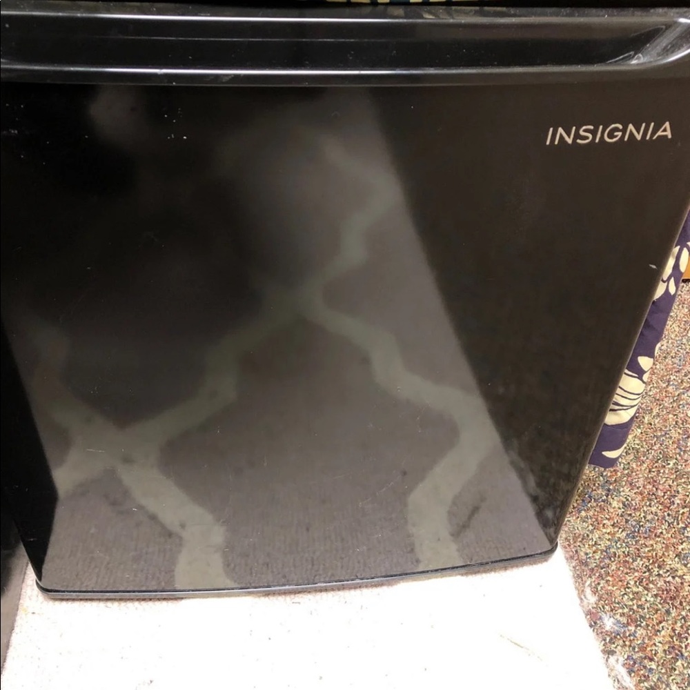 1.7 Cubic Foot Compact Refrigerator